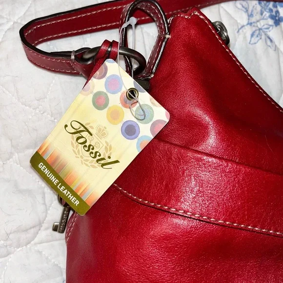 Fossil Emily Cherry Red Leather Shoulder Bag NEW!! - Picture 2 of 12
